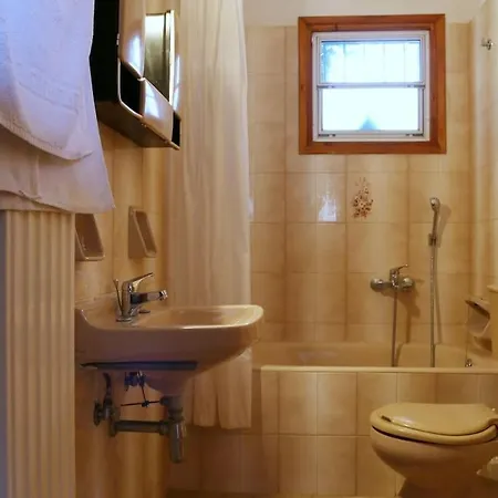 Daire Selfcatering -studio Helen No 7 *